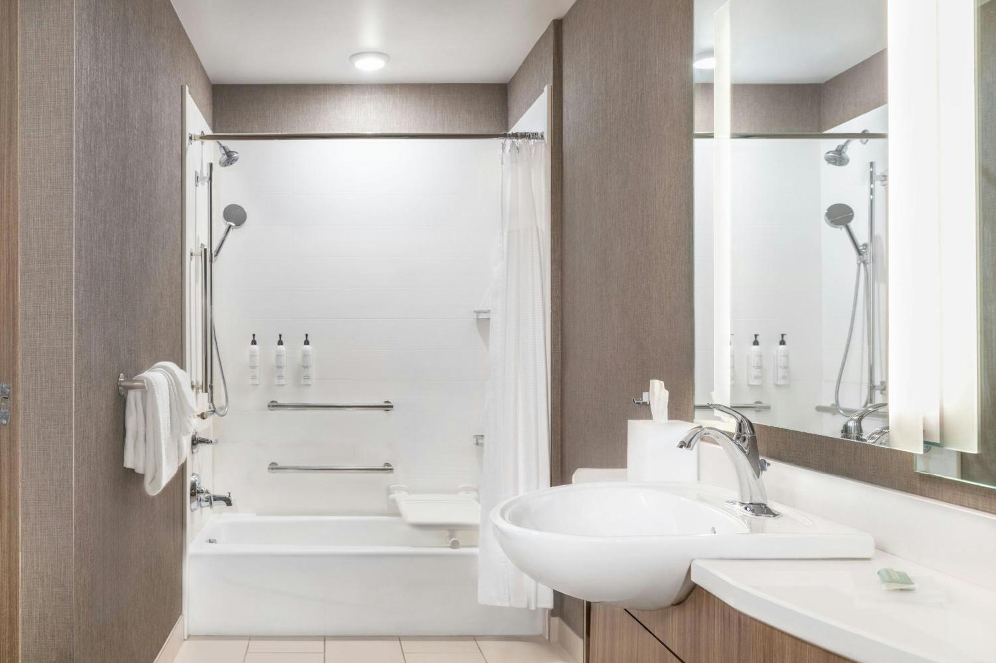 Springhill Suites By Marriott Holland Exterior foto