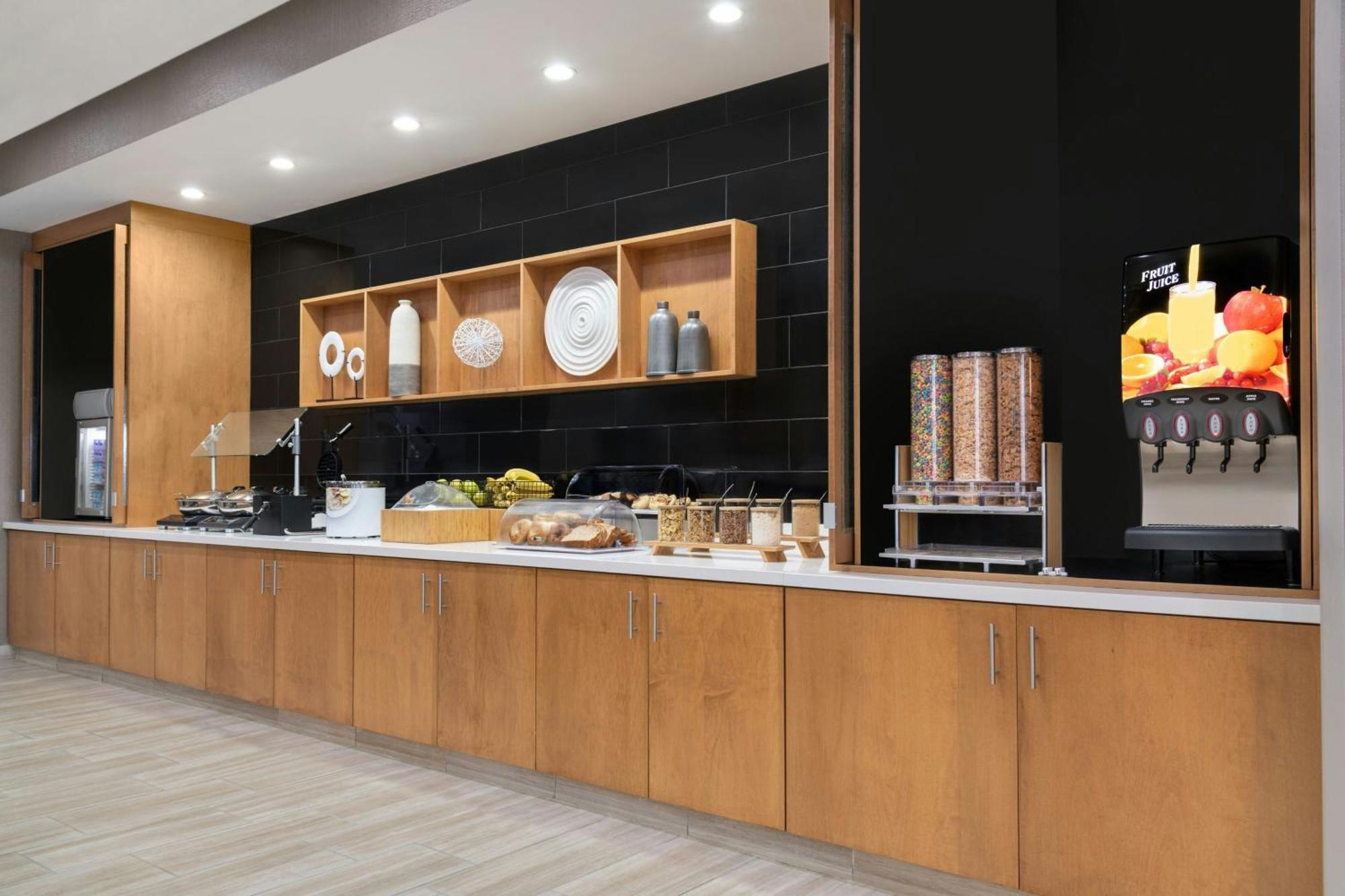 Springhill Suites By Marriott Holland Exterior foto